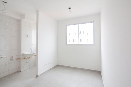 Sala de apartamento para alugar com 2 quartos, 37m² em Jardim Patricia, Uberlândia