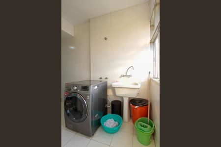 Apartamento à venda com 145m², 3 quartos e 2 vagas Apartamento à venda com 145m², 3 quartos e 2 vagasÁrea de Serviço