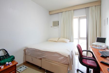 Apartamento à venda com 145m², 3 quartos e 2 vagas Apartamento à venda com 145m², 3 quartos e 2 vagasQuarto 2