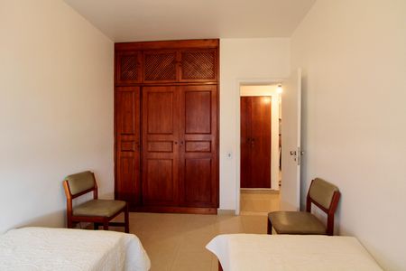 Apartamento à venda com 145m², 3 quartos e 2 vagas Apartamento à venda com 145m², 3 quartos e 2 vagasQuarto 1