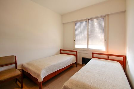 Apartamento à venda com 145m², 3 quartos e 2 vagas Apartamento à venda com 145m², 3 quartos e 2 vagasQuarto 1