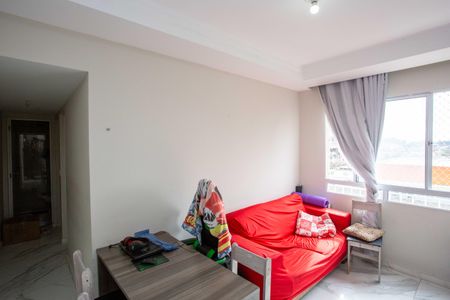 Sala de apartamento para alugar com 2 quartos, 43m² em Canhema, Diadema
