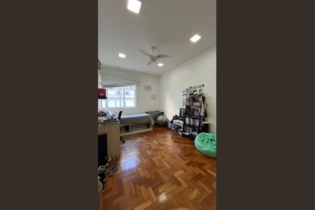 Apartamento à venda com 160m², 3 quartos e 1 vagaQuarto