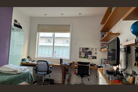 Apartamento à venda com 160m², 3 quartos e 1 vagaQuarto