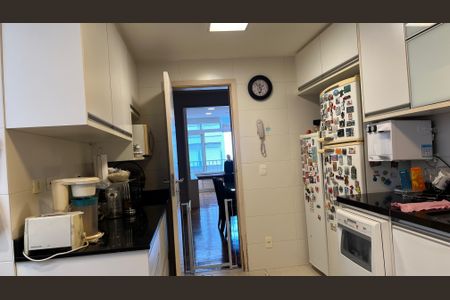 Apartamento à venda com 160m², 3 quartos e 1 vagaCozinha