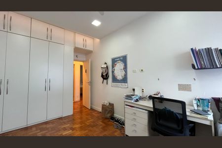 Apartamento à venda com 160m², 3 quartos e 1 vagaQuarto