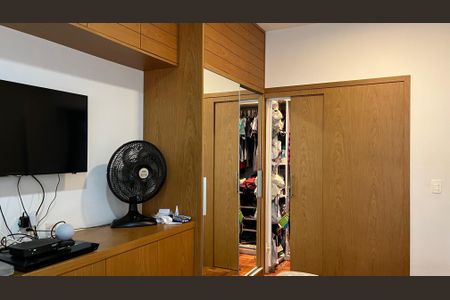 Apartamento à venda com 160m², 3 quartos e 1 vagaQuarto