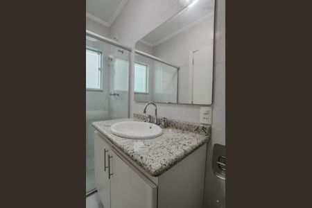 Casa à venda com 204m², 4 quartos e 4 vagasBanheiro da Suíte 2
