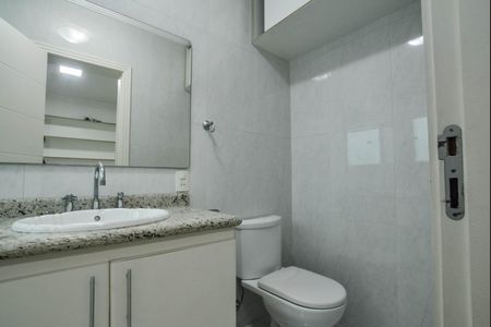 Casa à venda com 204m², 4 quartos e 4 vagasBanheiro da Suíte 2