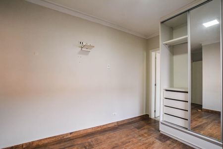 Casa à venda com 204m², 4 quartos e 4 vagasSuíte 1