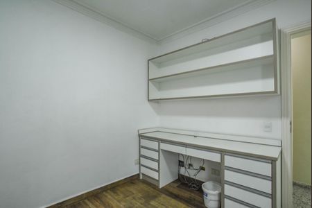 Casa à venda com 204m², 4 quartos e 4 vagasSuíte 2