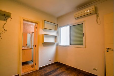 Casa à venda com 204m², 4 quartos e 4 vagasSuíte 3