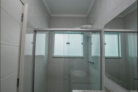 Casa à venda com 204m², 4 quartos e 4 vagasBanheiro da Suíte 2