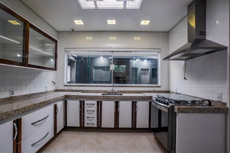 Casa à venda com 204m², 4 quartos e 4 vagasCozinha