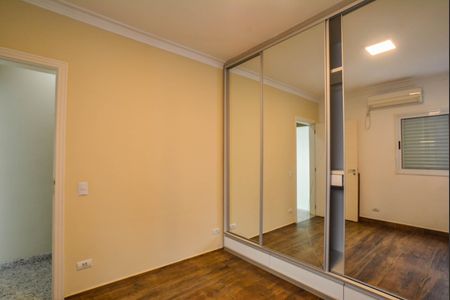 Casa à venda com 204m², 4 quartos e 4 vagasSuíte 3