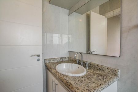 Casa à venda com 204m², 4 quartos e 4 vagasBanheiro da Suíte 1