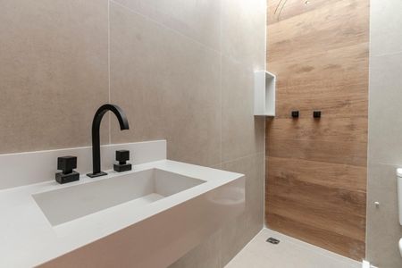 Casa à venda com 135m², 3 quartos e 2 vagasBanheiro da Suíte 1