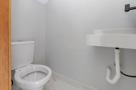 Casa à venda com 135m², 3 quartos e 2 vagasLavabo