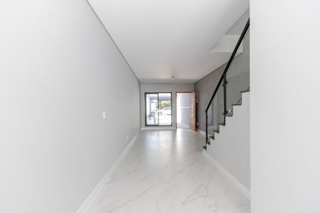 Casa à venda com 135m², 3 quartos e 2 vagasSala