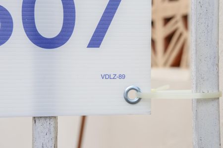 Casa à venda com 250m², 2 quartos e 2 vagasFachada