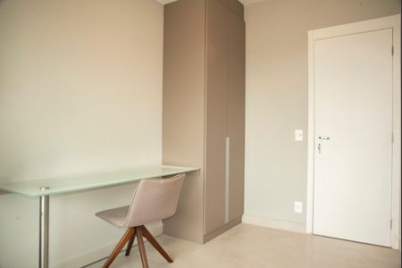 Apartamento para alugar com 74m², 2 quartos e 1 vagaQuarto