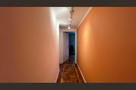 Corredor de apartamento à venda com 2 quartos, 98m² em Cerqueira César, São Paulo