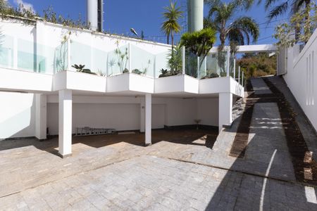 Casa de condomínio para alugar com 450m², 4 quartos e 3 vagasGaragem