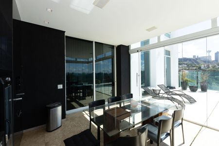 Casa de condomínio para alugar com 450m², 4 quartos e 3 vagasÁrea gourmet