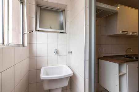 Apartamento à venda com 72m², 3 quartos e 1 vagaÁrea de Serviço