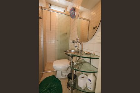 Apartamento à venda com 130m², 3 quartos e 1 vagaBanheiro da Piscina