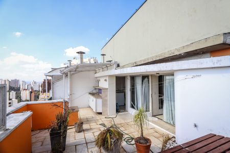 Apartamento à venda com 130m², 3 quartos e 1 vagaPiscina