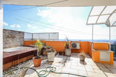 Apartamento à venda com 130m², 3 quartos e 1 vagaPiscina