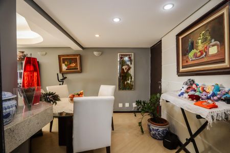 Apartamento à venda com 130m², 3 quartos e 1 vagaCopa