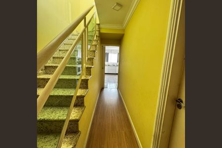 Casa à venda com 178m², 3 quartos e 4 vagas Casa à venda com 178m², 3 quartos e 4 vagasFoto 03