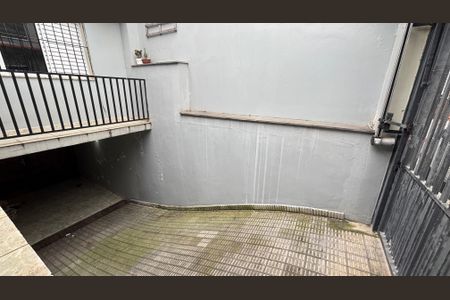 Casa à venda com 263m², 4 quartos e 4 vagas Casa à venda com 263m², 4 quartos e 4 vagasGaragem