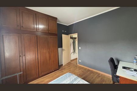 Casa à venda com 263m², 4 quartos e 4 vagas Casa à venda com 263m², 4 quartos e 4 vagasQuarto 2