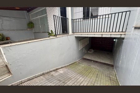 Casa à venda com 263m², 4 quartos e 4 vagas Casa à venda com 263m², 4 quartos e 4 vagasGaragem