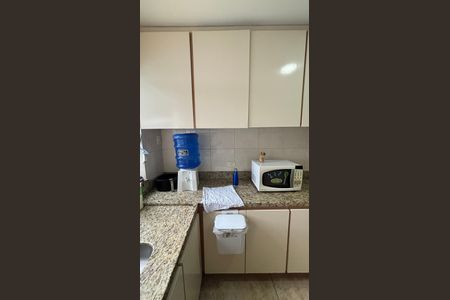 Casa à venda com 263m², 4 quartos e 4 vagas Casa à venda com 263m², 4 quartos e 4 vagasCozinha