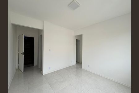 Apartamento para alugar com 47m², 2 quartos e 1 vagaSala