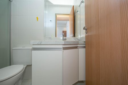 Apartamento à venda com 62m², 2 quartos e 2 vagas Apartamento à venda com 62m², 2 quartos e 2 vagasBANHEIRO1