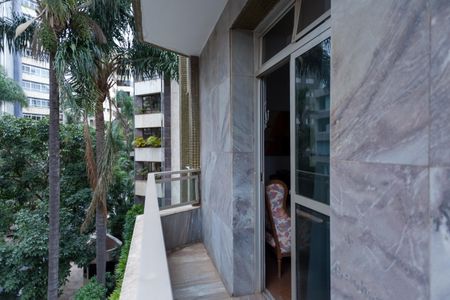 Apartamento à venda com 180m², 4 quartos e 3 vagasVaranda da Sala