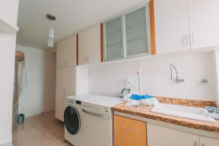 Apartamento para alugar com 280m², 3 quartos e 2 vagasCozinha e Área de Serviço