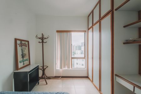 Apartamento para alugar com 280m², 3 quartos e 2 vagasQuarto 2