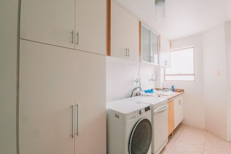 Apartamento para alugar com 280m², 3 quartos e 2 vagasCozinha e Área de Serviço