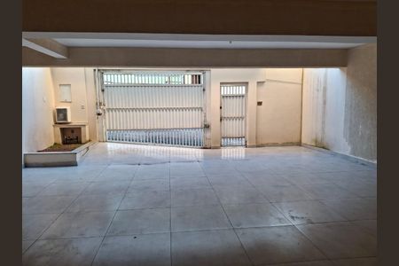 Casa à venda com 181m², 3 quartos e 4 vagasGaragem