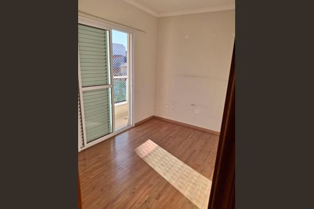 Casa à venda com 181m², 3 quartos e 4 vagasSuíte