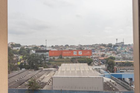 Vista da sala de apartamento para alugar com 2 quartos, 43m² em Canhema, Diadema