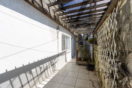 Varanda de casa à venda com 3 quartos, 160m² em Vila Ipojuca, São Paulo
