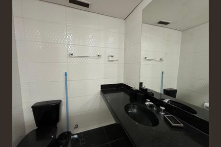 Studio para alugar com 42m², 1 quarto e 1 vaga Studio para alugar com 42m², 1 quarto e 1 vagaBanheiro