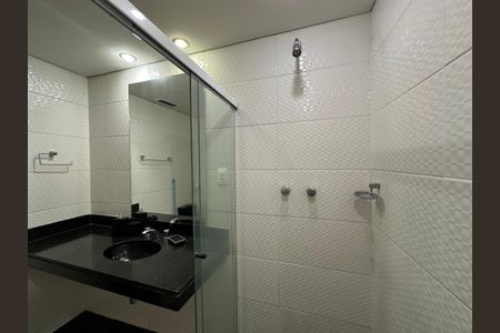 Studio para alugar com 42m², 1 quarto e 1 vaga Studio para alugar com 42m², 1 quarto e 1 vagaBanheiro